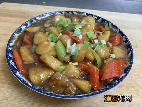 芹菜炒肉的营养价值及功效 芹菜炒土豆条