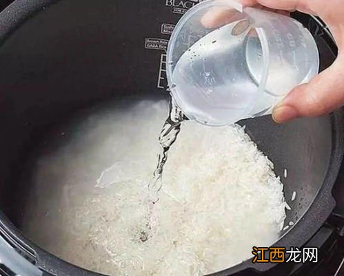 蒸饭与什么菜一起蒸 米饭配什么菜好吃简单