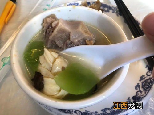 冰糖蒸鸡肉功效 孕期喝什么鸡汤对胎儿好