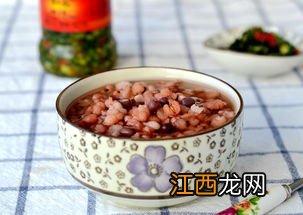 红豆和薏米泡水喝有什么功效 红豆薏米粥有什么作用