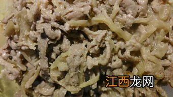 腌制咸菜放白酒起什么作用 腌咸菜需要放酒吗