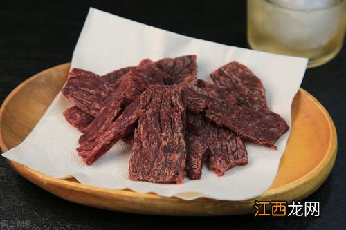 制作牛肉干用什么部位的肉 牛肉干用的是牛的哪个部位