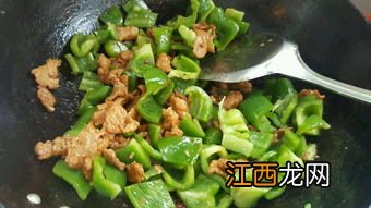 如何防止炒肉粘锅 炒肉前怎么腌肉