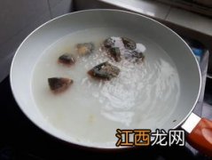 黑豆可以和荷叶一起煮吗 黑豆叶子如何食用