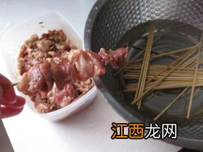羊肉串怎么烤最好吃 如何烤羊肉串好吃