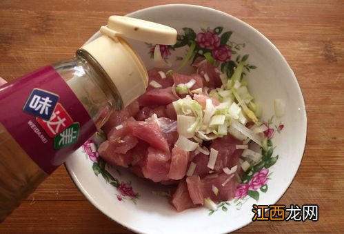 炒菜常用的酱有哪些 辣椒酱能做什么菜