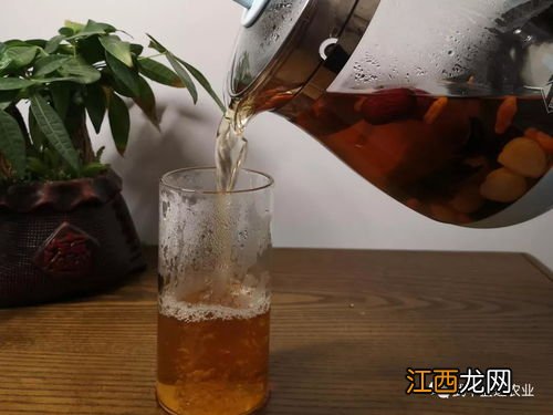 灵芝水什么时间吃效果最好 灵芝泡酒和泡水哪个效果好