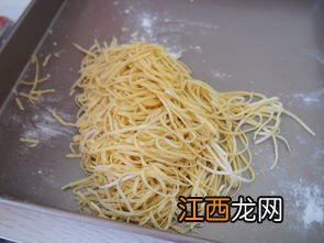 南瓜面食做法 南瓜面条怎么做好吃又简单窍门