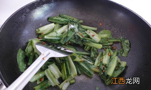 油麦菜与其他什么菜搭配好吃 拌油麦菜怎么做好吃