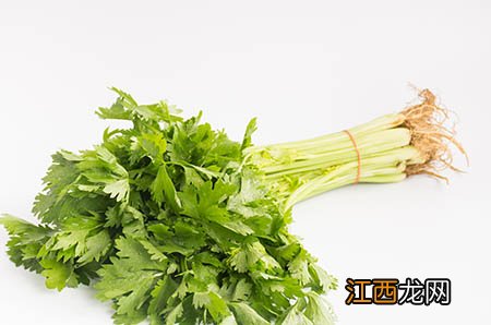 【怎样做梅干菜烧肉】梅干菜红烧肉怎么做梅干菜烧肉的做法