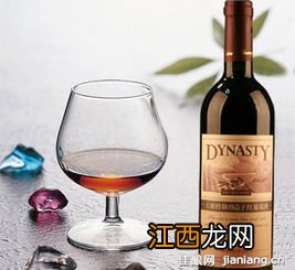 洋葱干红葡萄酒的功效 葱须泡红酒有什么功效