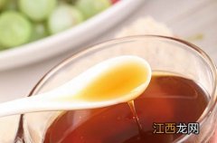 产后瘦身食谱推荐：芹菜肉末粥