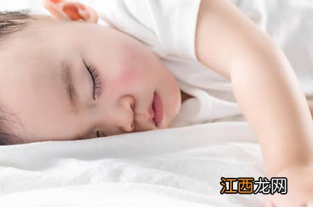 月子餐小甜品推荐:椰浆蘑菇浓汤产后