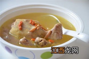 鸽子汤可以放生姜吗 鸽子跟什么一起炖最好