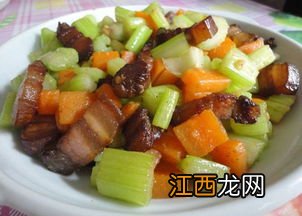 酱爆果仁鸡丁 福州蛋炖肉酱