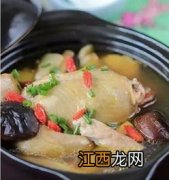 鸽子汤怎么炖才补血 鸽子排骨汤怎么炖最营养