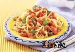 如何给六个月宝宝添加辅食婴儿