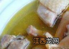 墨鱼炖鸡的功效与作用 天麻墨鱼炖鸡的功效与作用