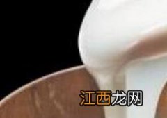 白蜂蜜的作用与功效 白蜂蜜的作用与功效是什么