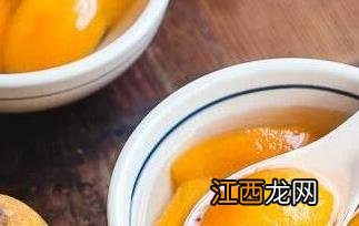 冰糖蒸枇杷的功效与作用及禁忌 冰糖蒸枇杷的功效与作用