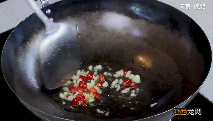 鸭胗炒花菜的做法窍门 鸭胗炒花菜的做法