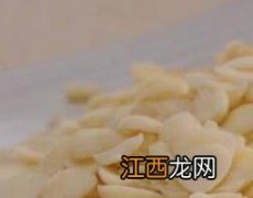 光杏仁的功效与作用 光杏仁的功效与作用及禁忌症