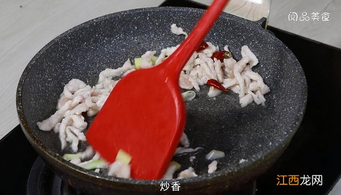 鸡肉炒茭白的做法 鸡胗炒茭白怎么做