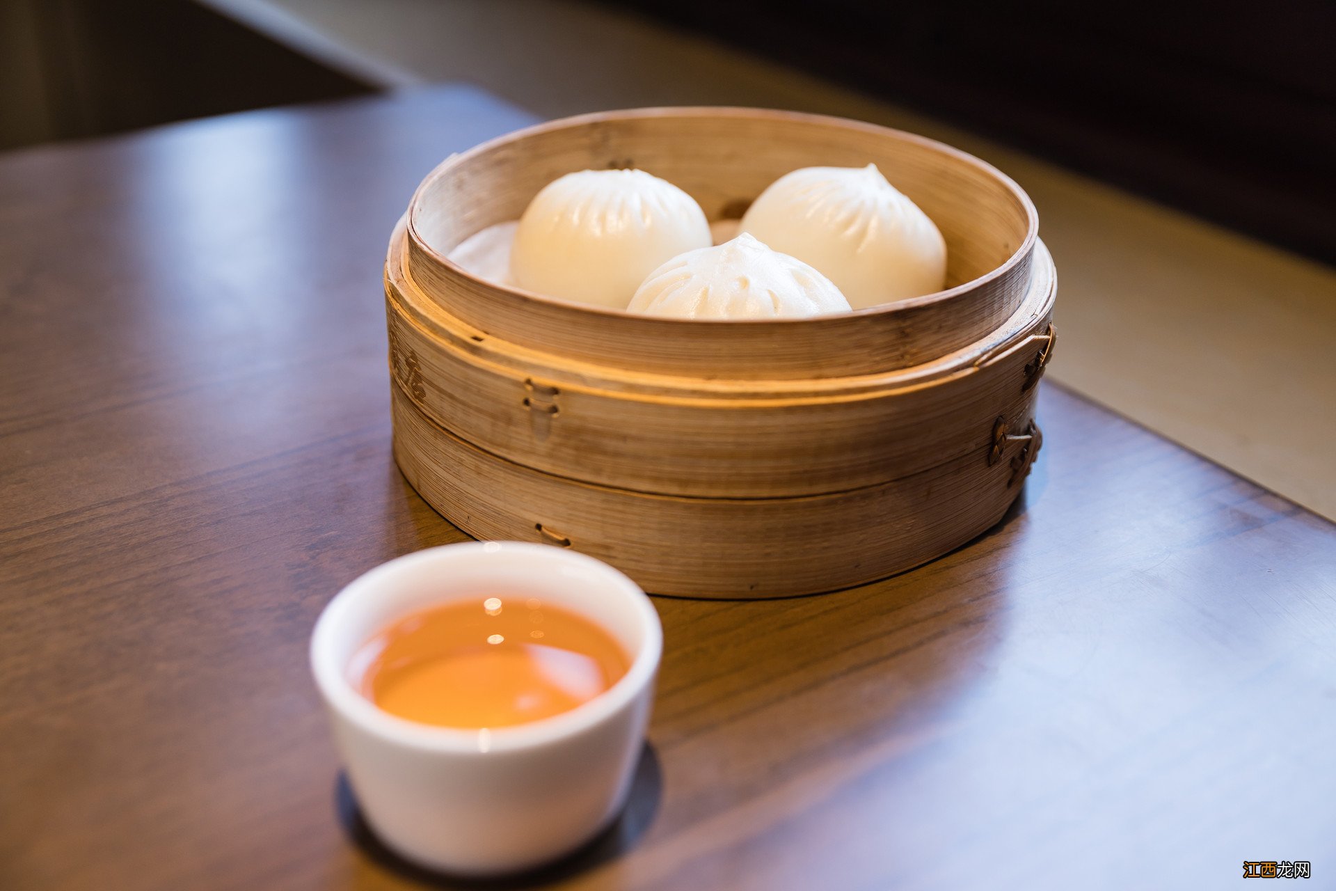 小笼包和面用冷水还是热水