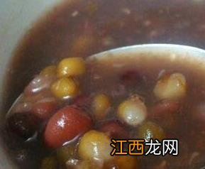 红豆绿豆汤的功效与作用 红豆绿豆汤的功效与作用禁忌