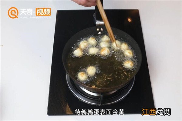 糖醋虎皮鹌鹑蛋的做法 糖醋虎皮鹌鹑蛋的做法大全