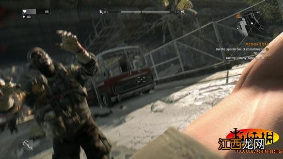 消逝的光芒飞斧怎么用 《消逝的光芒》旋风斩怎么用