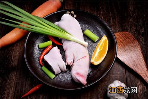 西北小伙花十年把沙葱带出戈壁!具体怎么回事?看详情!