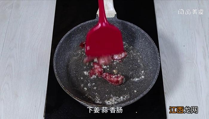 香肠炒蘑菇怎么做 蘑菇香肠炒面