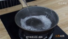 黄豆炖猪蹄怎么做下奶 黄豆炖猪蹄怎么做