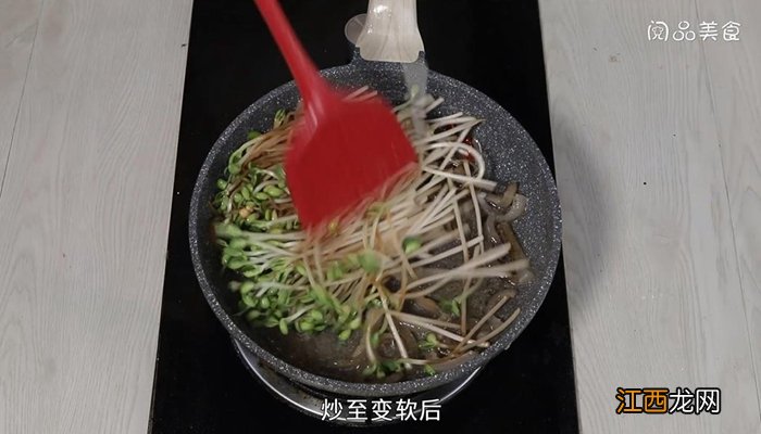 黄豆芽炒猪肉皮怎么做 黄豆芽炒肉皮的做法