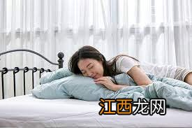 ?夏被影响睡眠夏天盖什么被子凉快