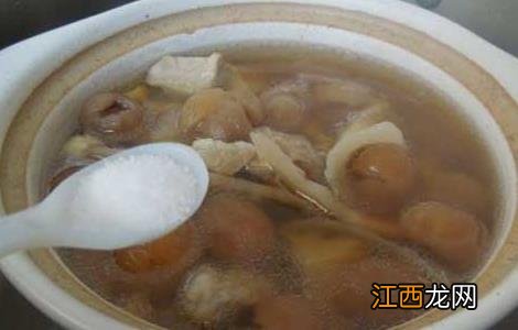 菱角怎么吃最好吃 菱角怎么吃最好吃图片