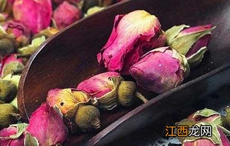 玫瑰花茶和什么搭配好 玫瑰花茶和什么搭配好对乳腺增生好