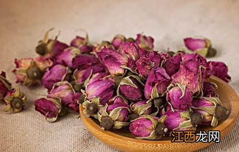 玫瑰花茶和什么搭配好 玫瑰花茶和什么搭配好对乳腺增生好