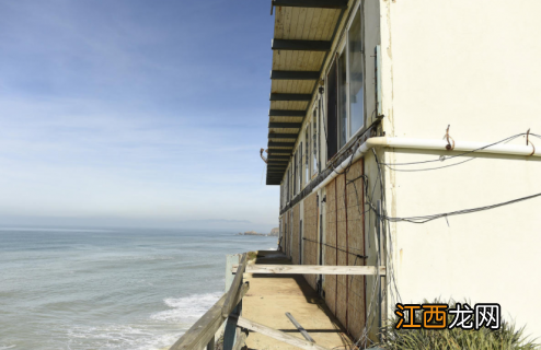 厄尔尼诺指赤道东太平洋海水温度的什么现象？