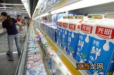 国内贴牌洋奶粉：5100元可拥有新西兰奶粉商标饮食快报