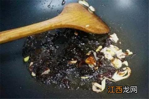 烤鱼的制作方法和配料 正宗烤鱼的制作方法和配料