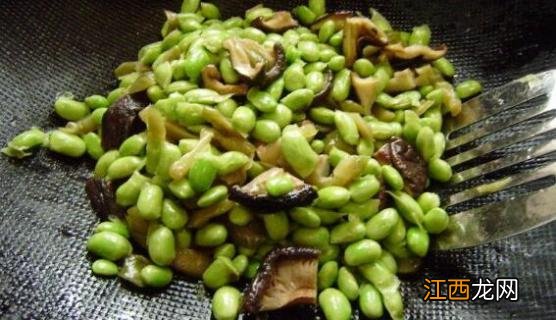 香菇跟牛肉可以一起吃吗? 鲜香菇和牛肉能一起吃吗