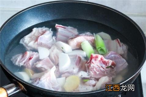 羊排怎样烤又嫩又快 羊排怎样做又香又嫩呢