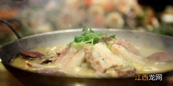 酸菜血肠五花肉的做法 酸菜血肠五花肉怎么做好吃窍门