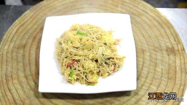 金针菇怎么炒才好吃 鸡蛋金针菇的做法
