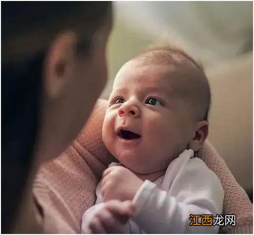 额头凸和额头饱满的区别 宝宝天庭饱满图片