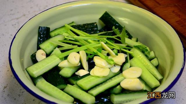 酸甜黄瓜凉菜的做法 酸甜黄瓜