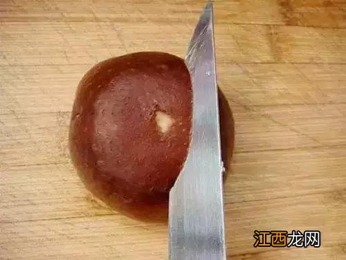 鱿鱼花刀切法图解视频 鱿鱼花刀切法图解