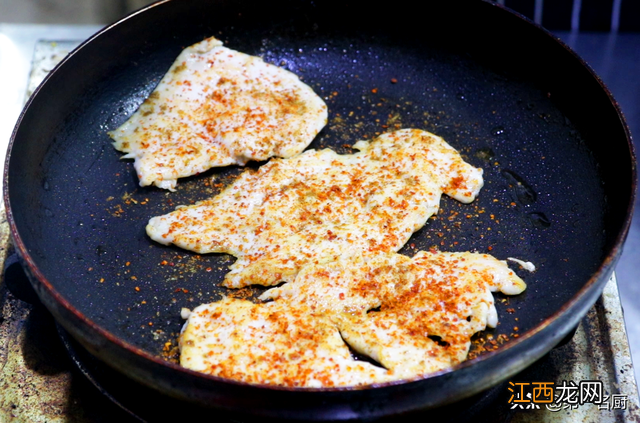 鸡胸肉的热量是多少 鸡胸肉的热量